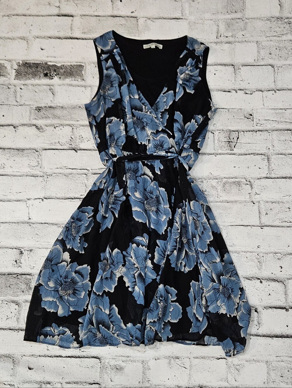 Cleo Petites Blue Floral Faux Wrap Sleeveless Dress Size 16 Petite